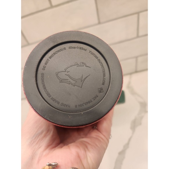 Bucees 2024 Yukon Outfitters 40 oz. Christmas Tumbler With Straw & Green Handle - Picture 11 of 11